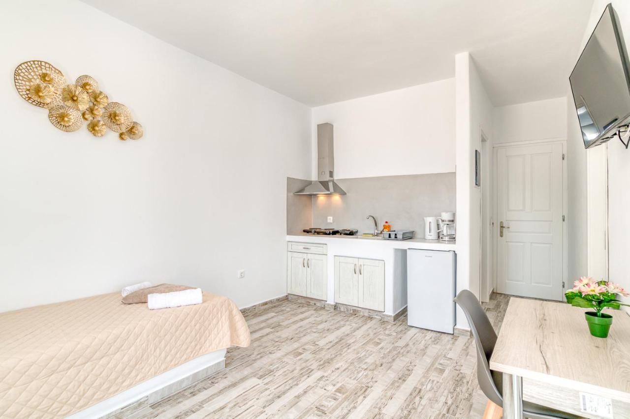Ippocampos Seaside Serenity - Unwind At Paros Poolside Retreats Alikí Zewnętrze zdjęcie